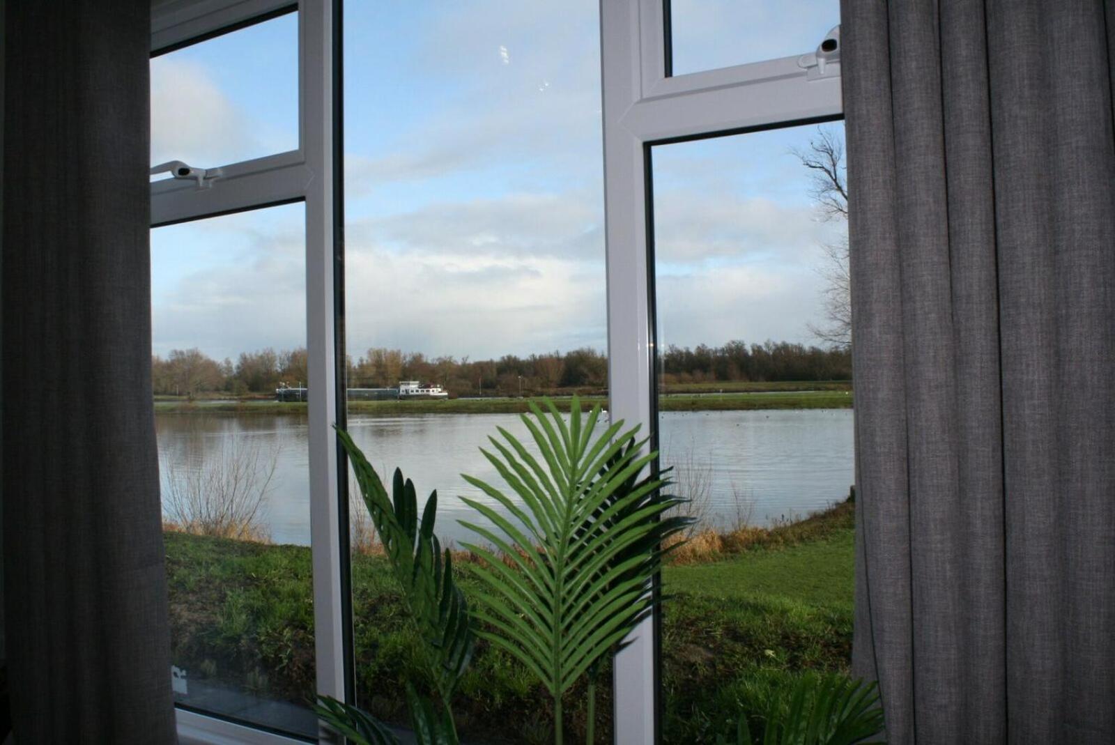 Recreatiepark En Jachthaven De Scherpenhof Terwolde Room photo
